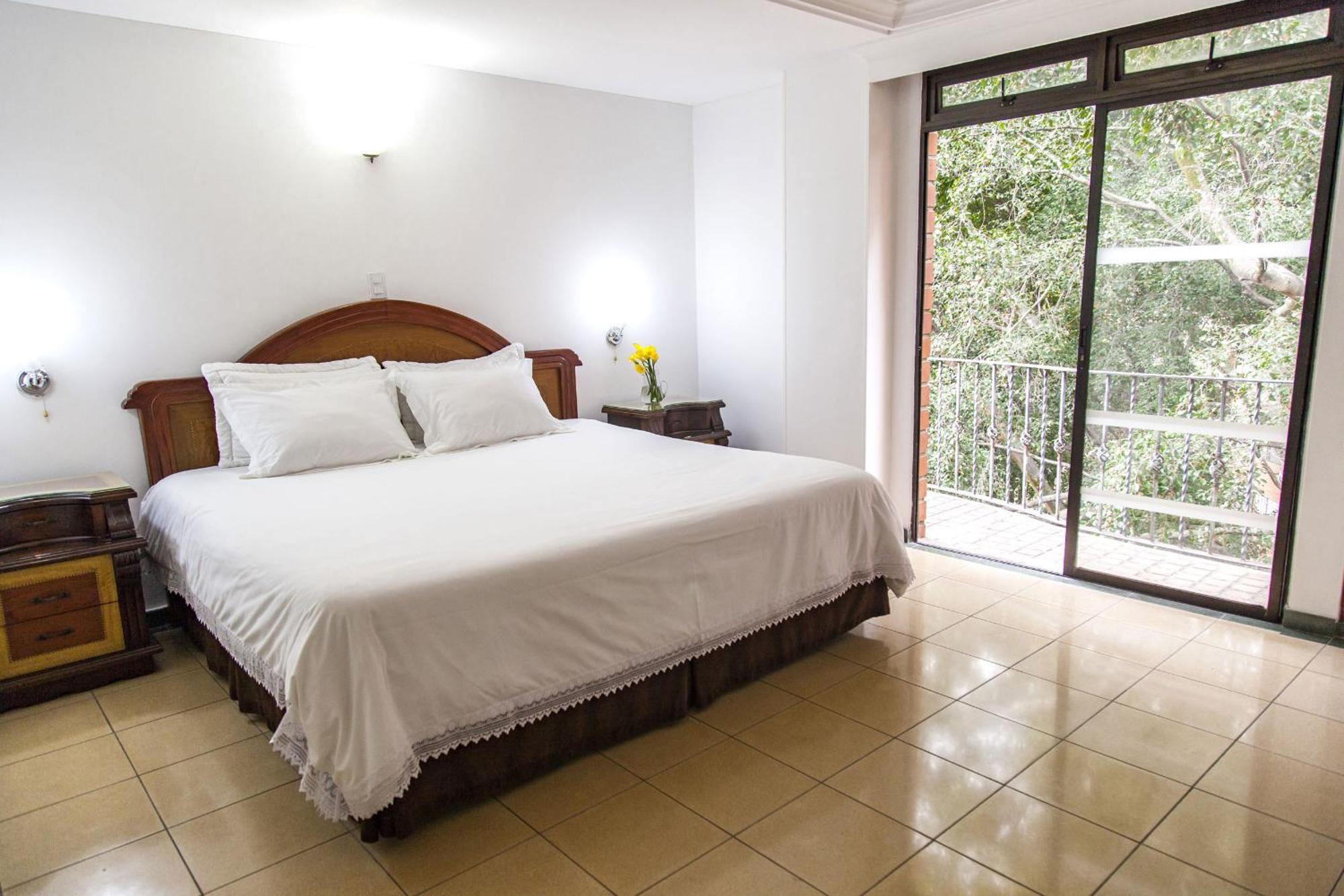 Hotel Casa Laureles Medellín Zewnętrze zdjęcie